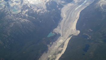 Large glacier and glacial carved valley 