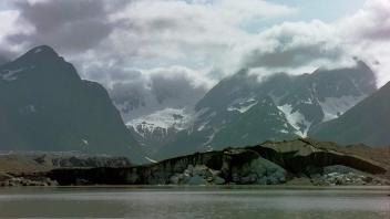 miles glacier 3